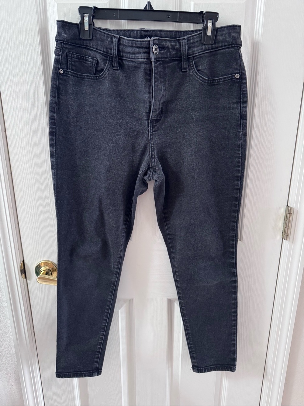 St. John's Bay Black Skinny Jeans